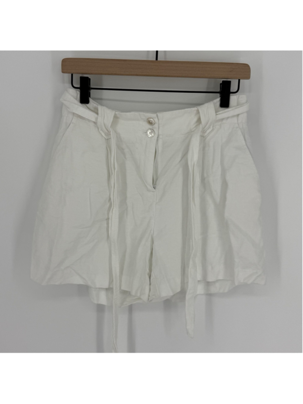 J. McLaughlin White Linen Blend Paper Boy Shorts Women Size 8